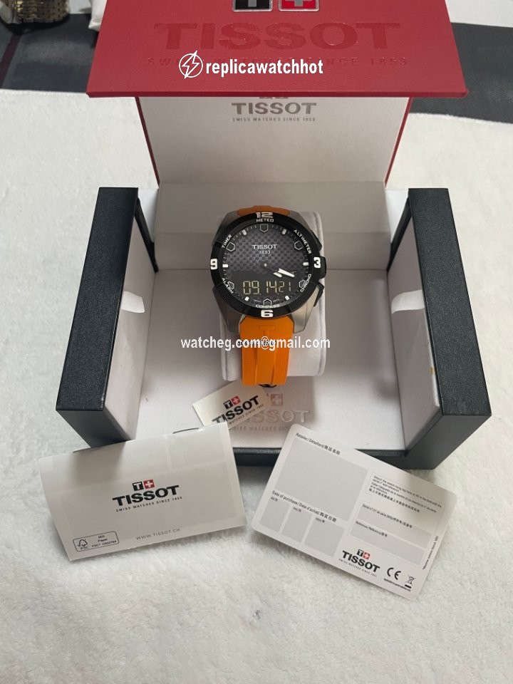 Tissot T-Touch Expert Solar Mens watch Unisex Quartz Titanium T091420A 2
