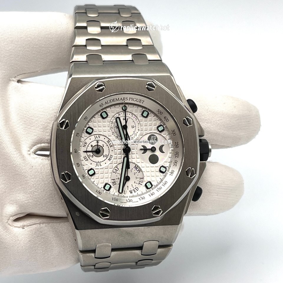 Audemars Piguet Royal Oak Offshore Chronograph Mens watch Unisex Automatic Titanium 25854TI.OO.1150TI.01 2