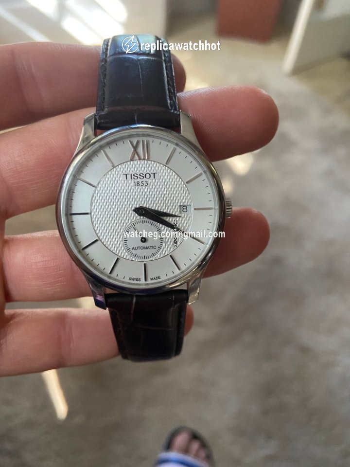 Tissot Tradition Mens watch Unisex Automatic Steel T063.428.16.038.00 2