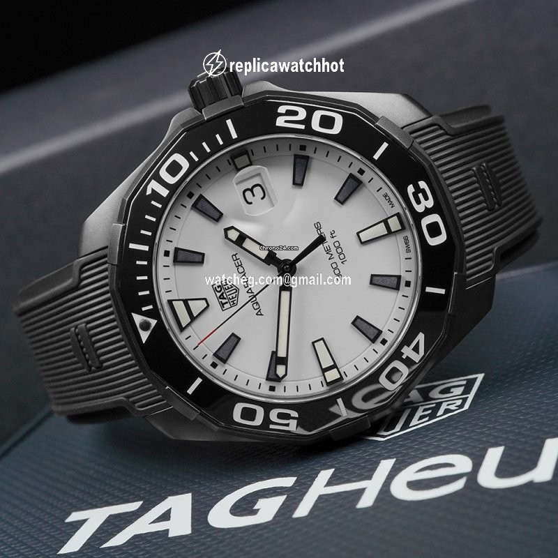 TAG Heuer Aquaracer Mens watch Unisex Titanium WAY108A 2