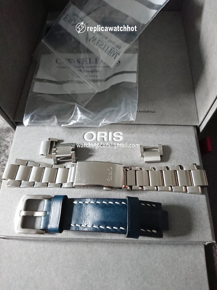 Oris Aquis Date Mens watch Unisex Automatic Steel 01 733 7732 4155-07 8 21 05PEB 2