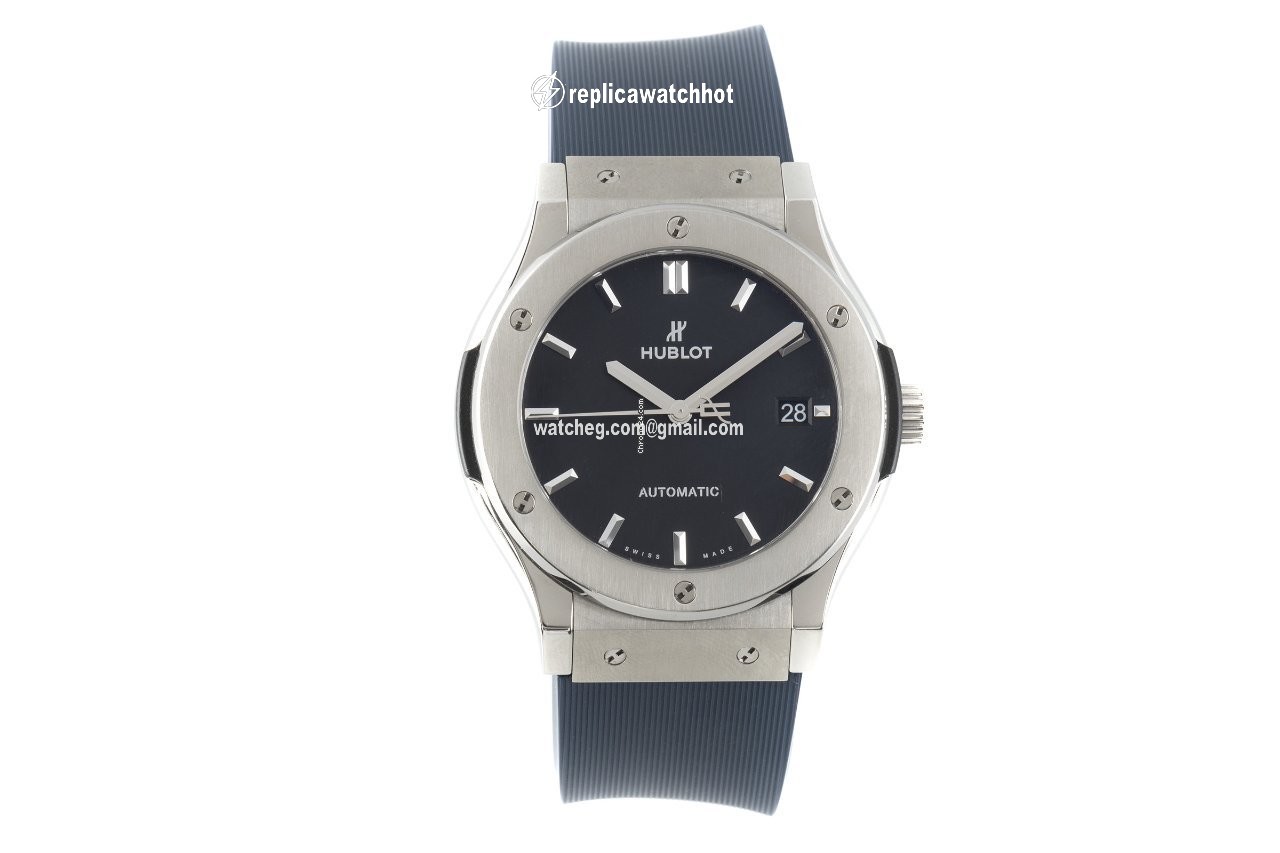 Hublot Classic Fusion 45, 42, 38, 33 mm Mens watch Unisex Automatic Titanium 511.NX.1171.RX 2