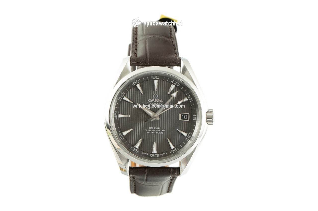 Omega Seamaster Aqua Terra Mens watch Unisex Automatic Steel 231.13.42.21.06.001 2