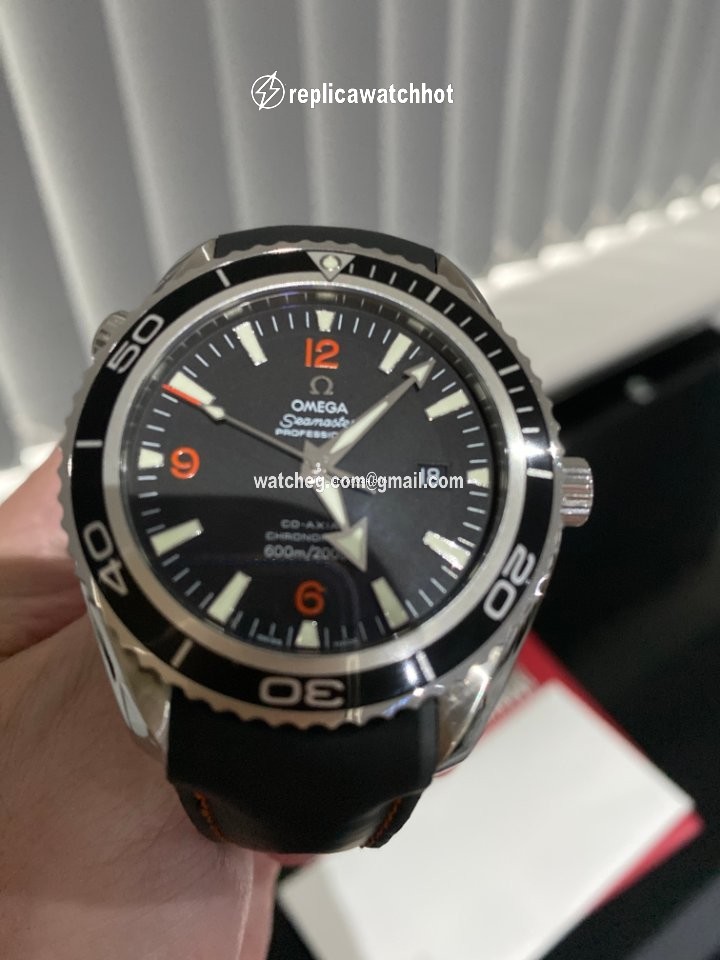 Omega Seamaster Planet Ocean Mens watch Unisex Automatic Steel 2900.51.82 2