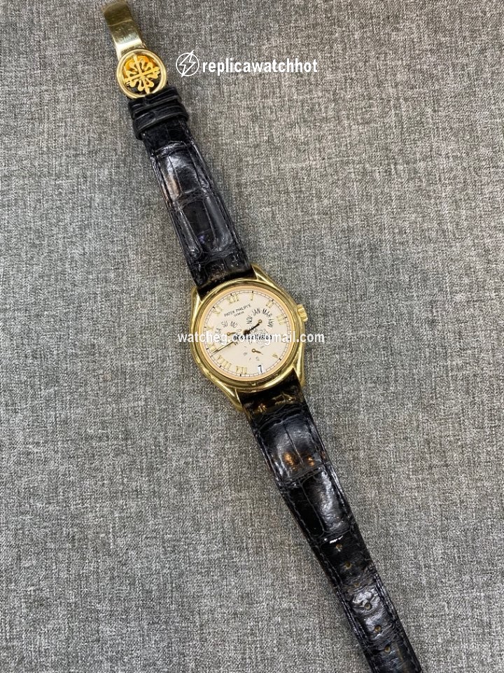 Patek Philippe Annual Calendar Mens watch Unisex Automatic Yellow gold 5035J 2