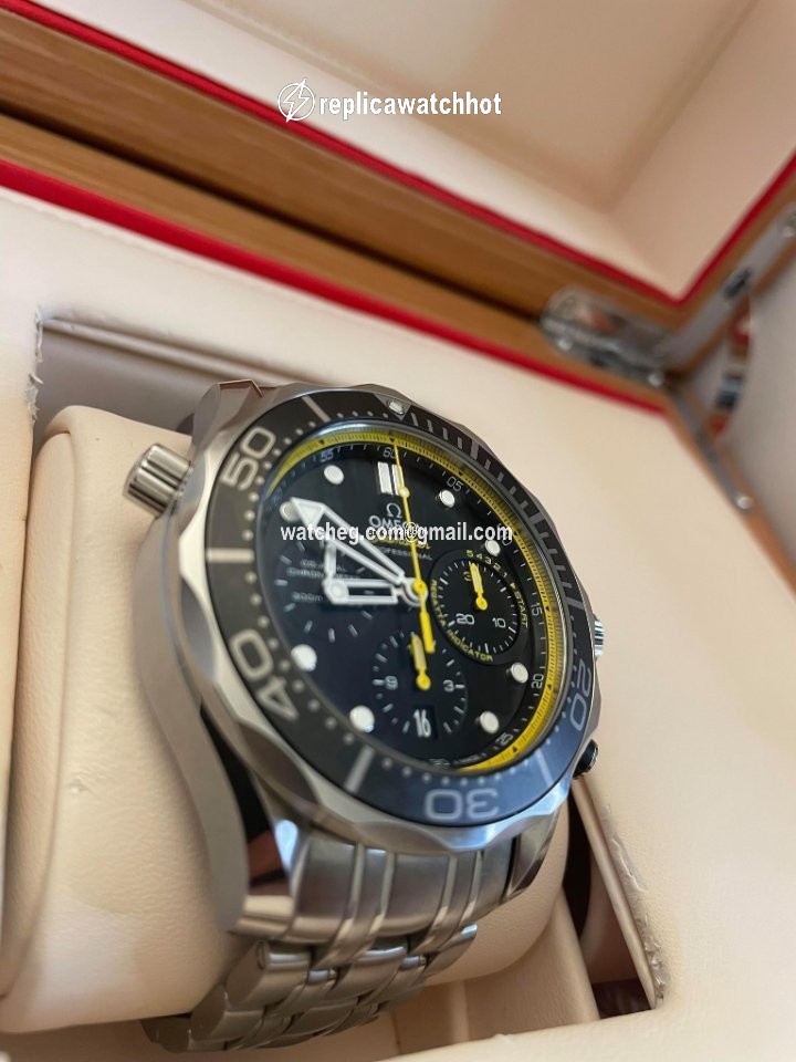 Omega Seamaster Diver 300 M Mens watch Unisex Automatic Steel 212.30.44.50.01.002 2