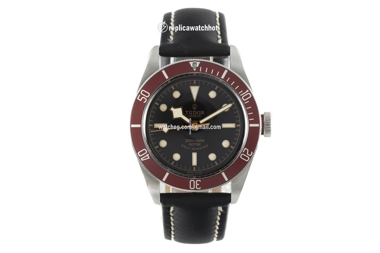 Tudor Black Bay Mens watch Unisex Automatic Steel 79220 2