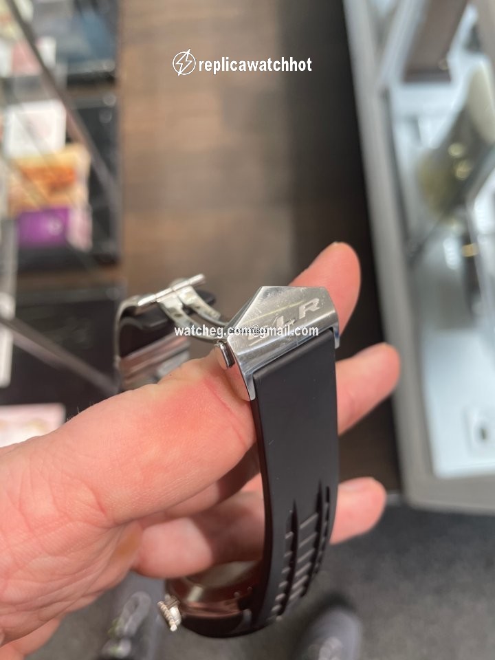 TAG Heuer SLR Steel CAG7010 2