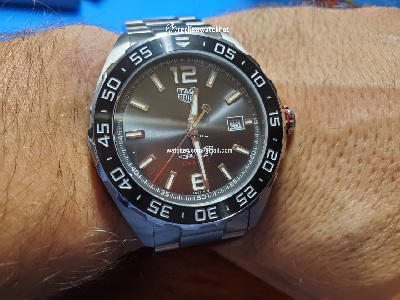 TAG Heuer Formula 1 Calibre 5 Mens watch Unisex Automatic Steel WAZ2011.BA0842 2