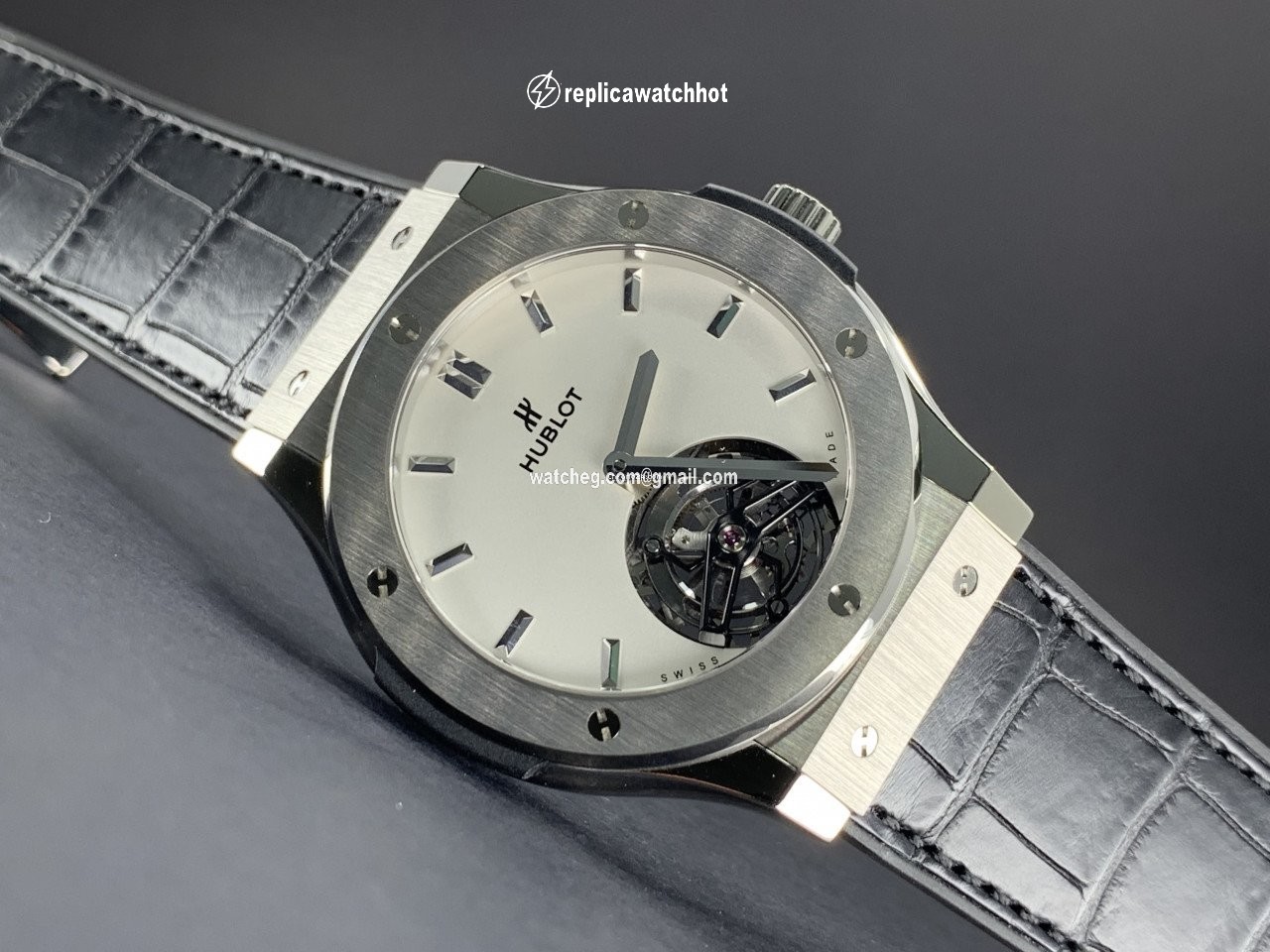 Hublot Classic Fusion 45, 42, 38, 33 mm Automatic Titanium 505.NX.2610.LR 2