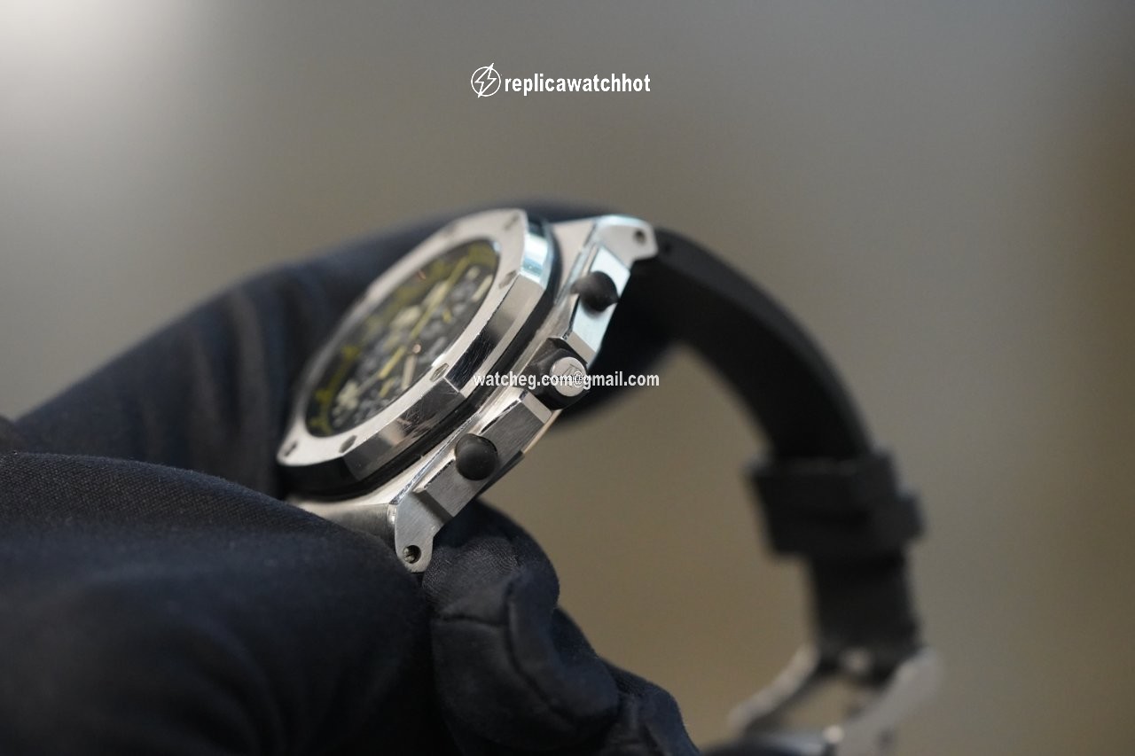 Audemars Piguet Royal Oak Offshore Chronograph Mens watch Unisex Automatic Steel 26086ST.OO.D002CR.01 2