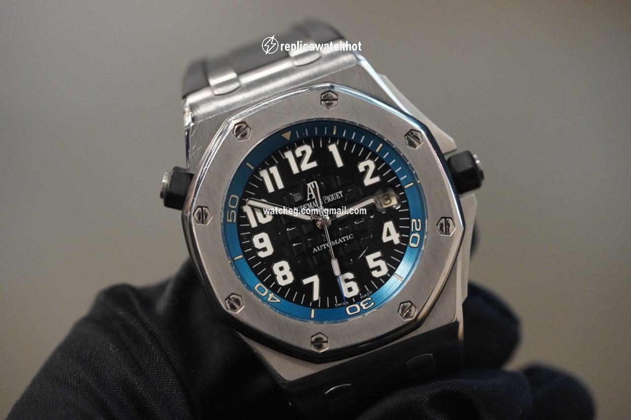 Audemars Piguet Royal Oak Offshore Diver Mens watch Unisex Automatic Titanium 15701ST.OO.D002CA.02 2