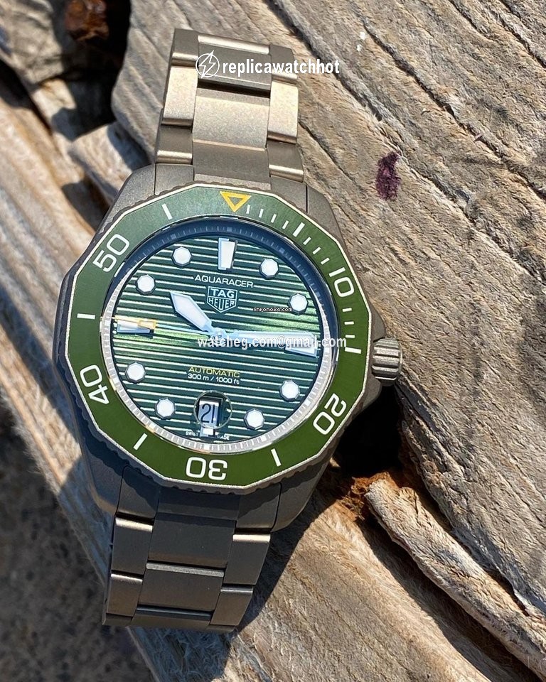 TAG Heuer Aquaracer 300M Mens watch Unisex Automatic Titanium WBP208B.BF0631 2