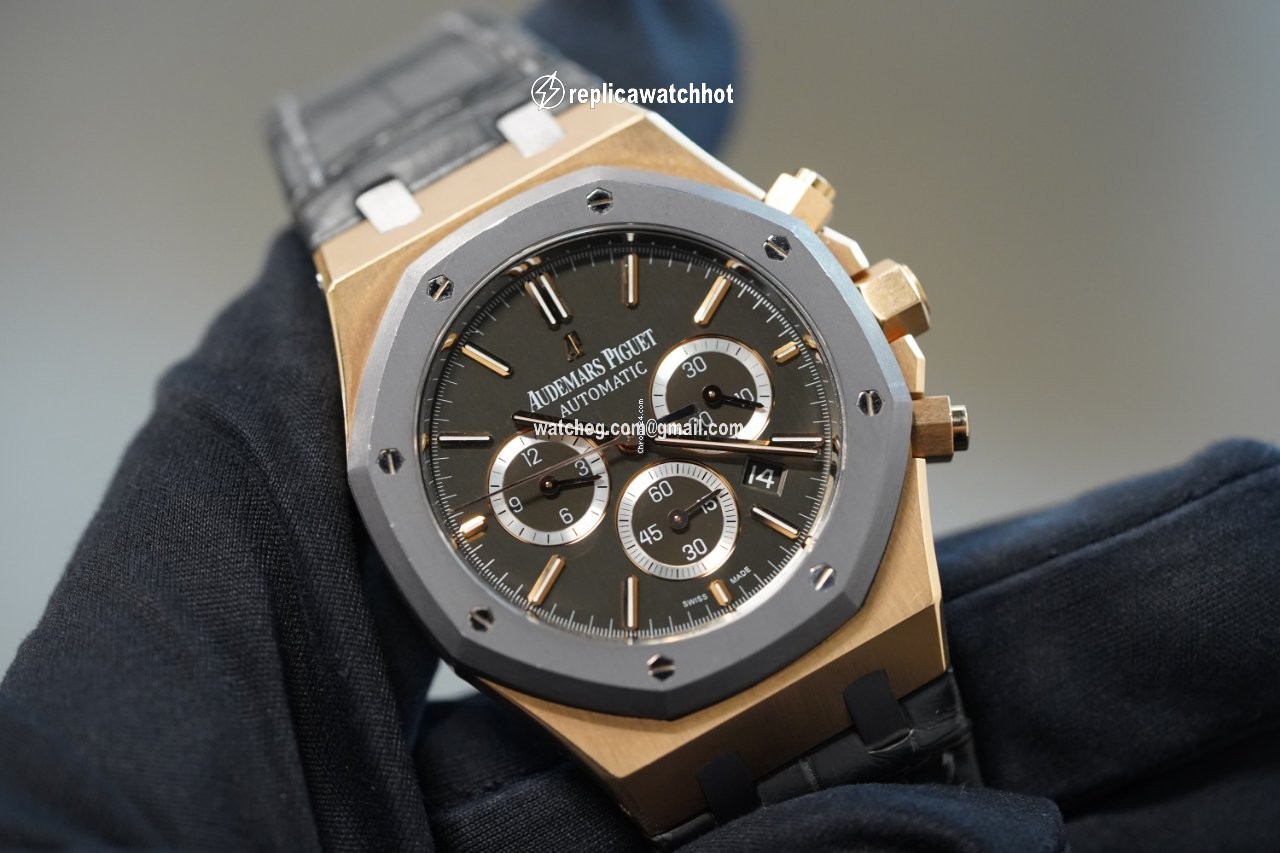 Audemars Piguet Royal Oak Chronograph Mens watch Unisex Automatic Rose gold 26325OL.OO.D005CR.01 2
