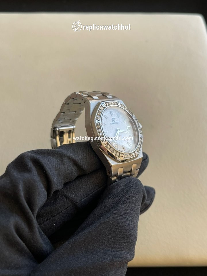 Audemars Piguet Royal Oak Lady Womens watch Quartz Steel 67601ST.ZZ.1210ST.01 2