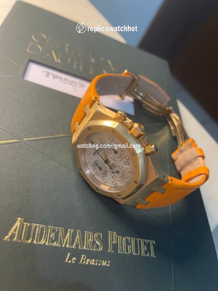 Audemars Piguet Royal Oak Chronograph Mens watch Unisex Automatic Rose gold F 71557 2