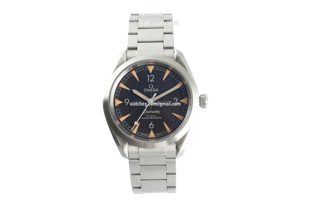 Omega Seamaster Railmaster Mens watch Unisex Automatic Steel 220.12.40.20.01.001 2