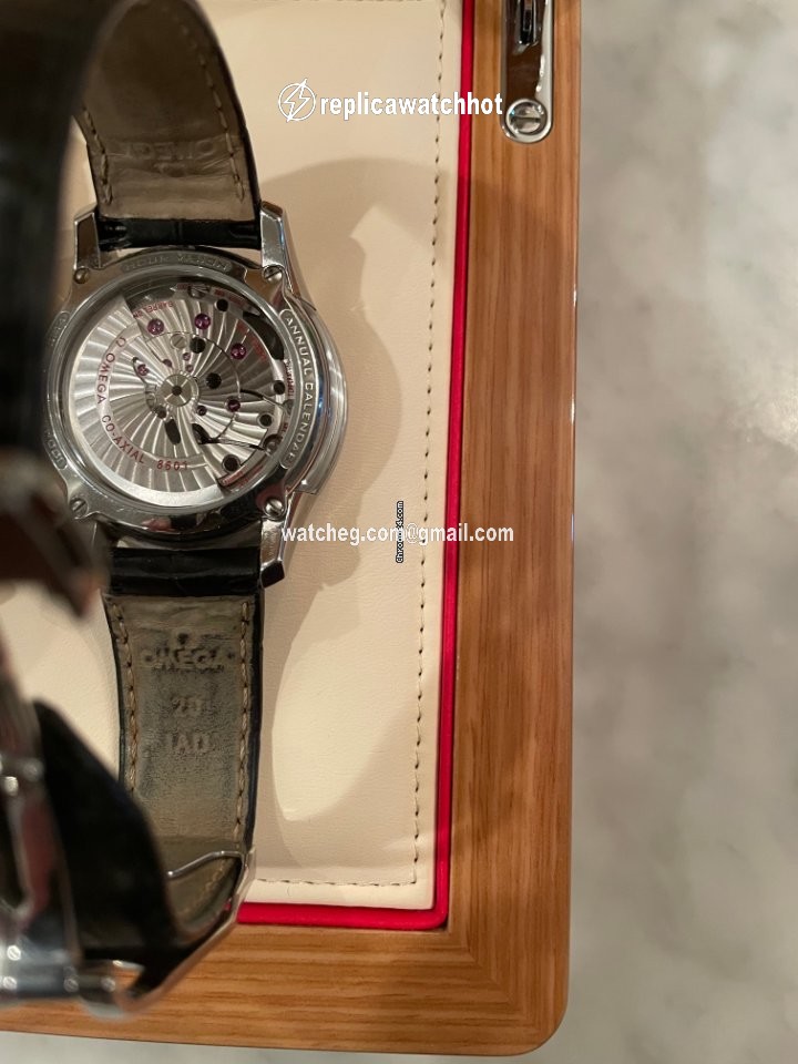 Omega De Ville Hour Vision Mens watch Unisex 043133412206001 2