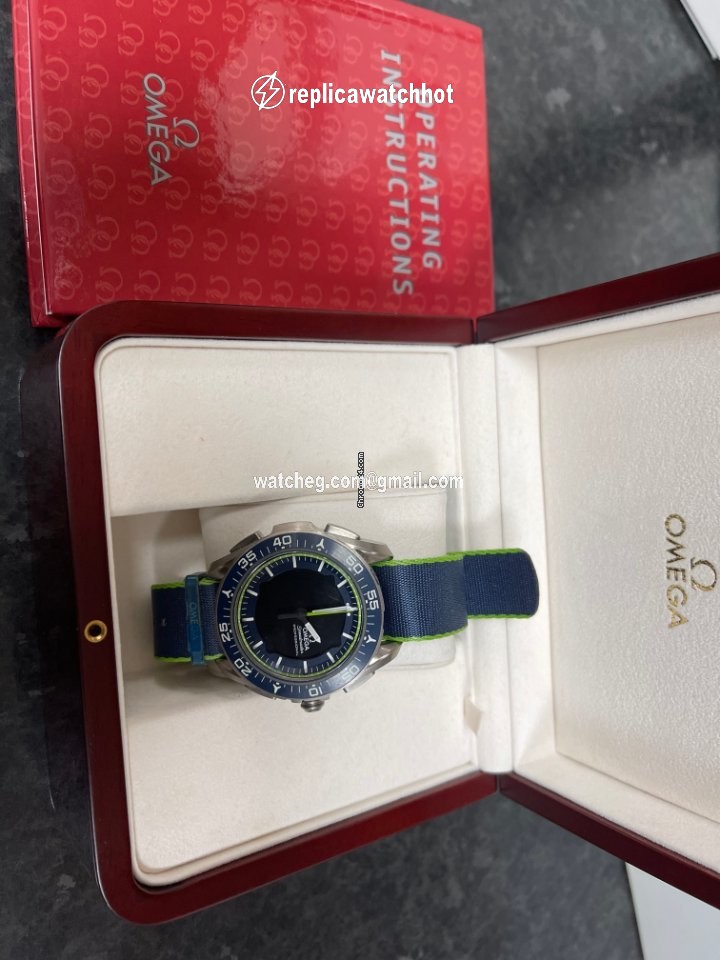 Omega Speedmaster Skywalker X-33 Mens watch Unisex Quartz Titanium 318.92.45.79.03.001 2