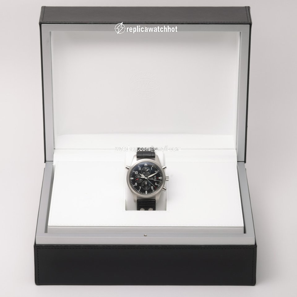 IWC Pilot Double Chronograph Mens watch Unisex Automatic Steel IW377801 2