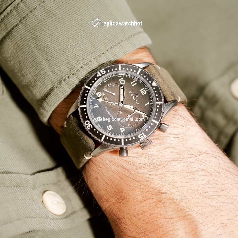 Zenith Pilot Mens watch Unisex Automatic Steel 11.2240.405 21.C773 2
