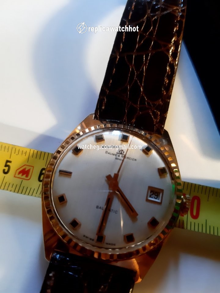 Baume & Mercier Mens watch Unisex Automatic Yellow gold 229278 sul fondello. 2