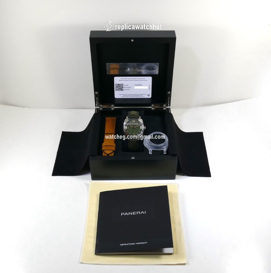 Panerai Radiomir Steel PAM00995 2