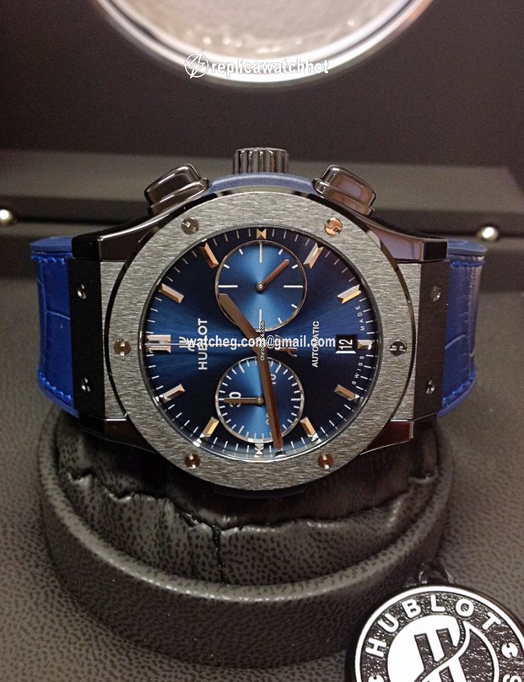 Hublot Classic Fusion Blue Mens watch Unisex Automatic Ceramic 521.CM.7170.LR 2