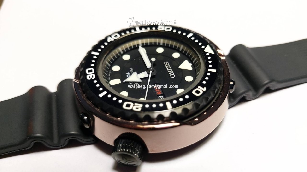 Seiko Prospex Mens watch Unisex Quartz Titanium SBBN042 2