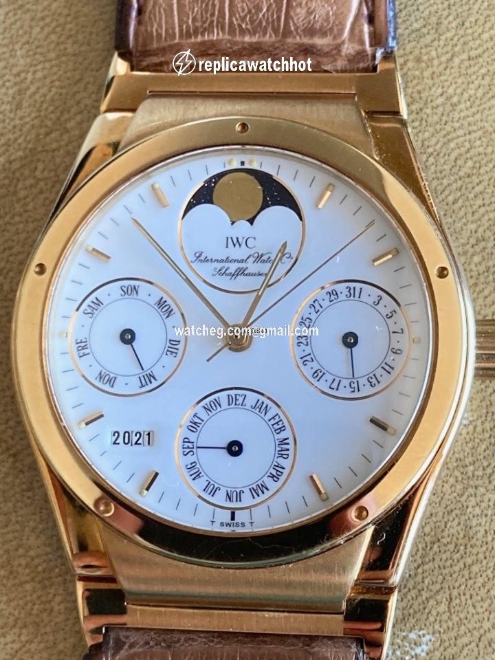 IWC Ingenieur Mens watch Unisex Automatic Yellow gold IW3540 2
