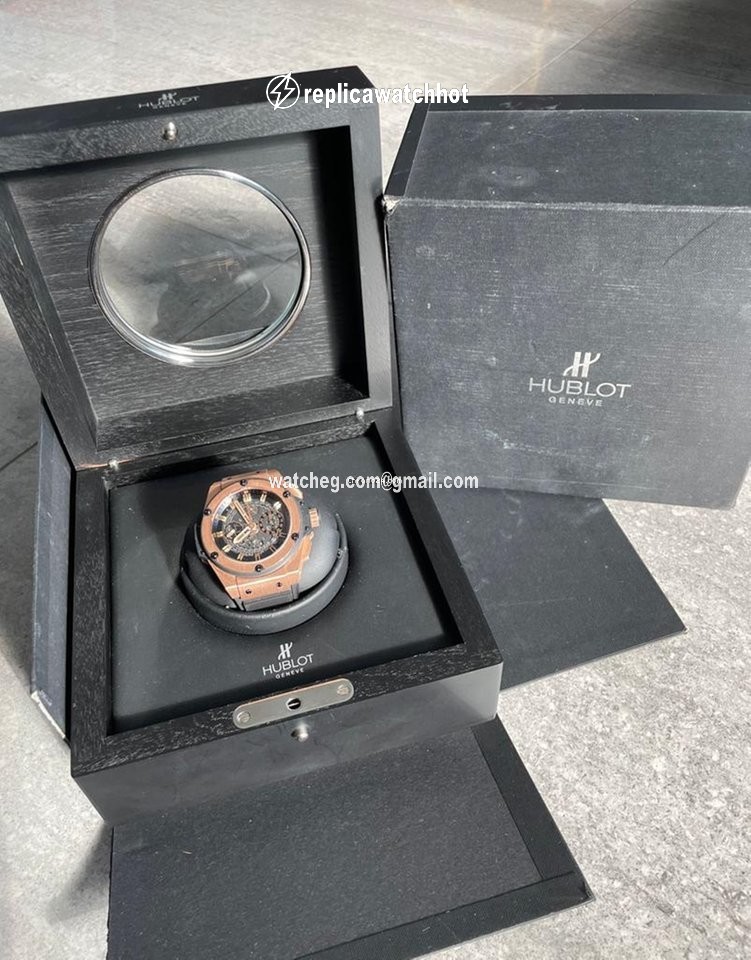 Hublot King Power Mens watch Unisex Automatic Rose gold 701.OX.0180.RX 2