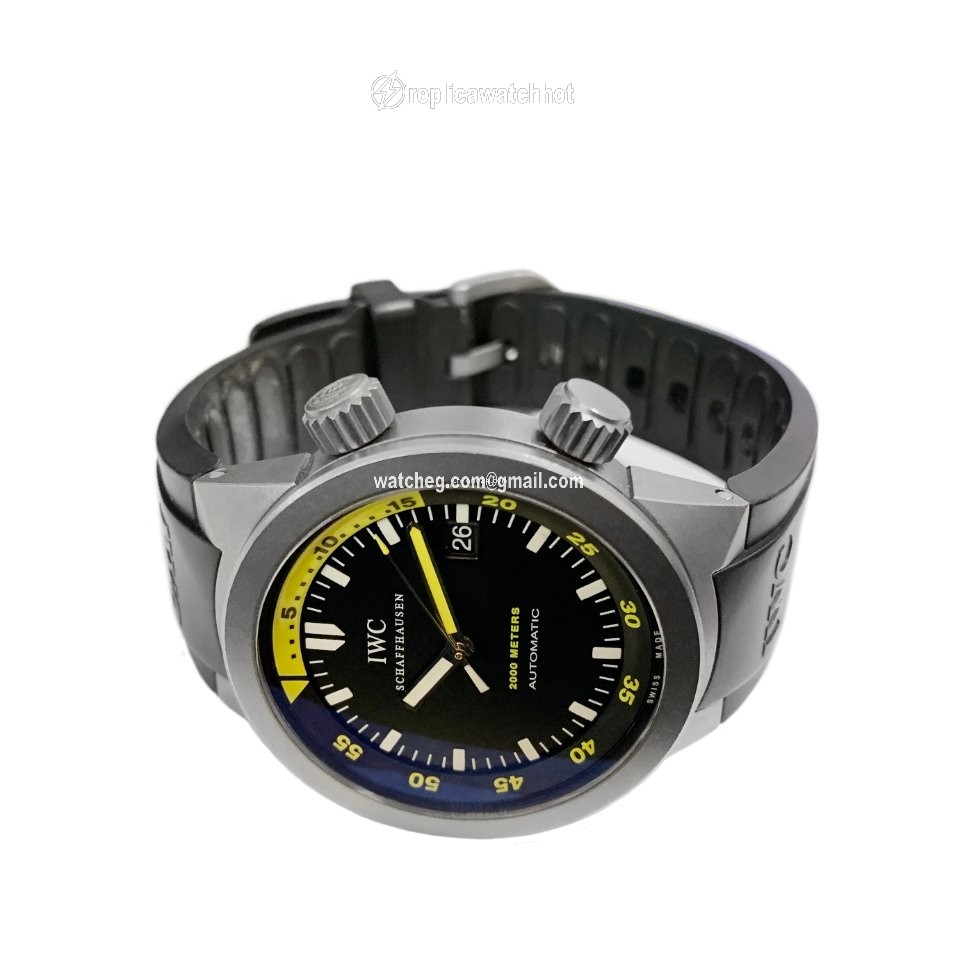 IWC Aquatimer Chronograph Mens watch Unisex Automatic Titanium IW372304 2
