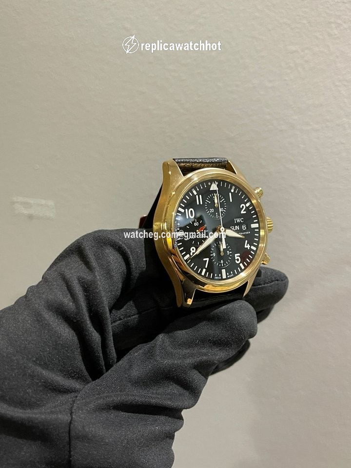 IWC Pilot Chronograph Mens watch Unisex Automatic Rose gold IW371713 2