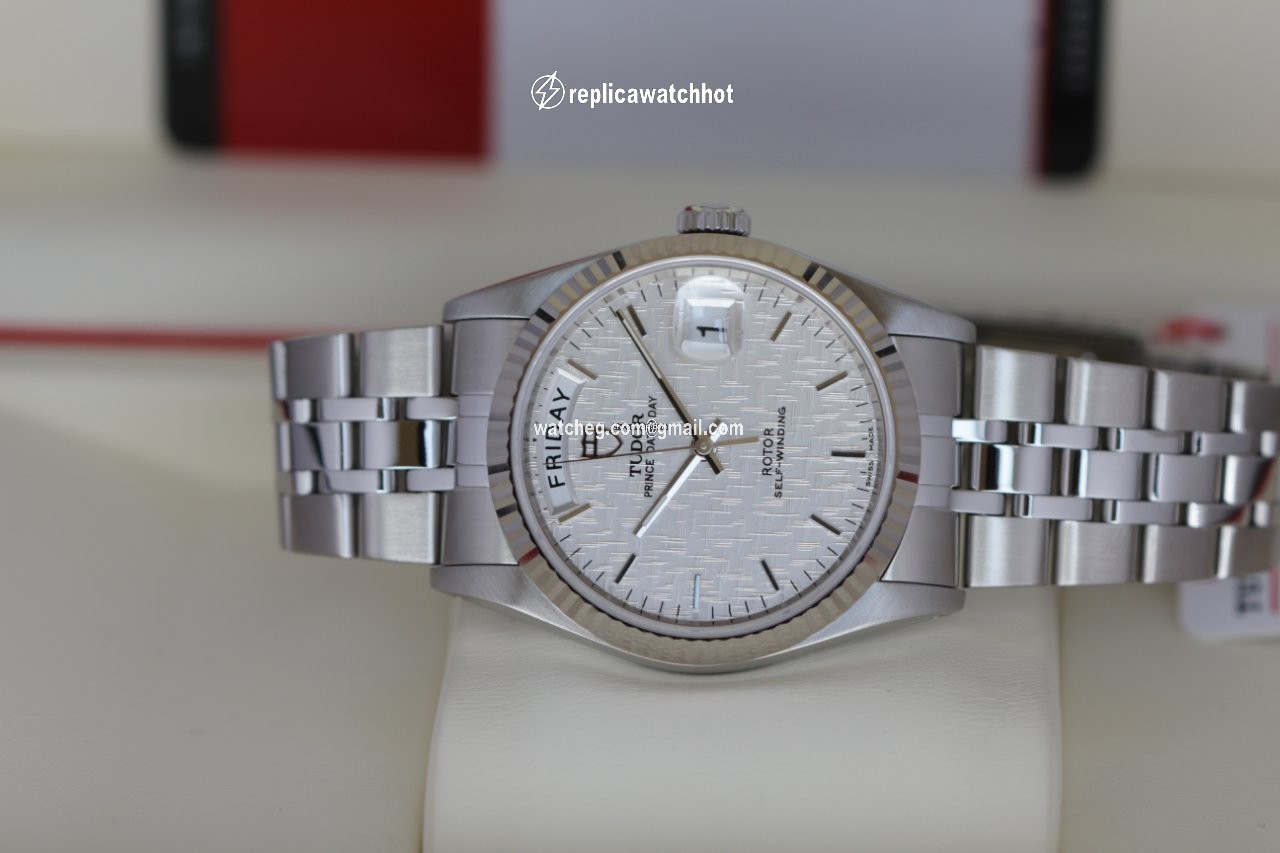 Tudor Prince Date Mens watch Unisex Automatic Steel 76214 Linen dial 2