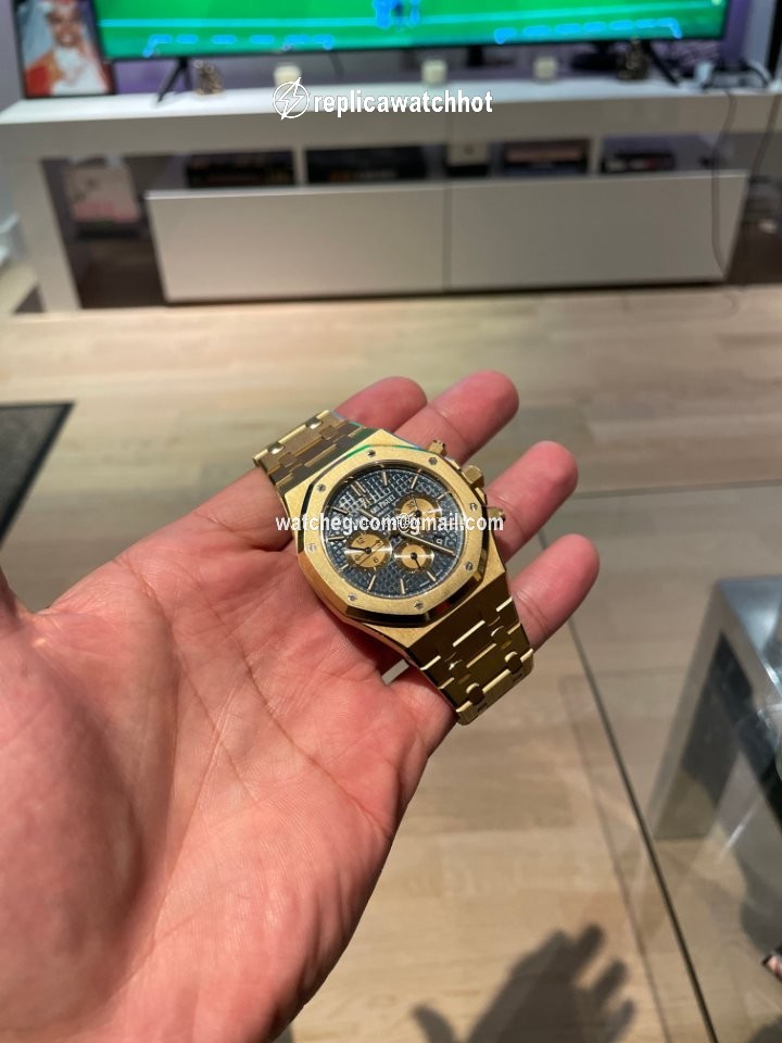 Audemars Piguet Royal Oak Chronograph Mens watch Unisex Automatic Yellow gold 26331BA.OO.1220BA01 2
