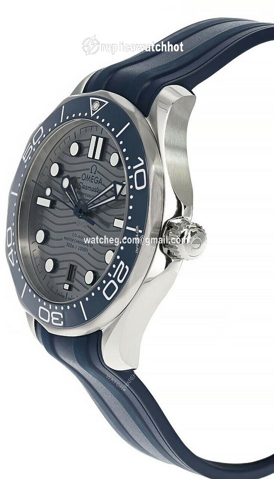 Omega Seamaster Diver 300 M Automatic Steel 210.32.42.20.06.001 21032422006001 2