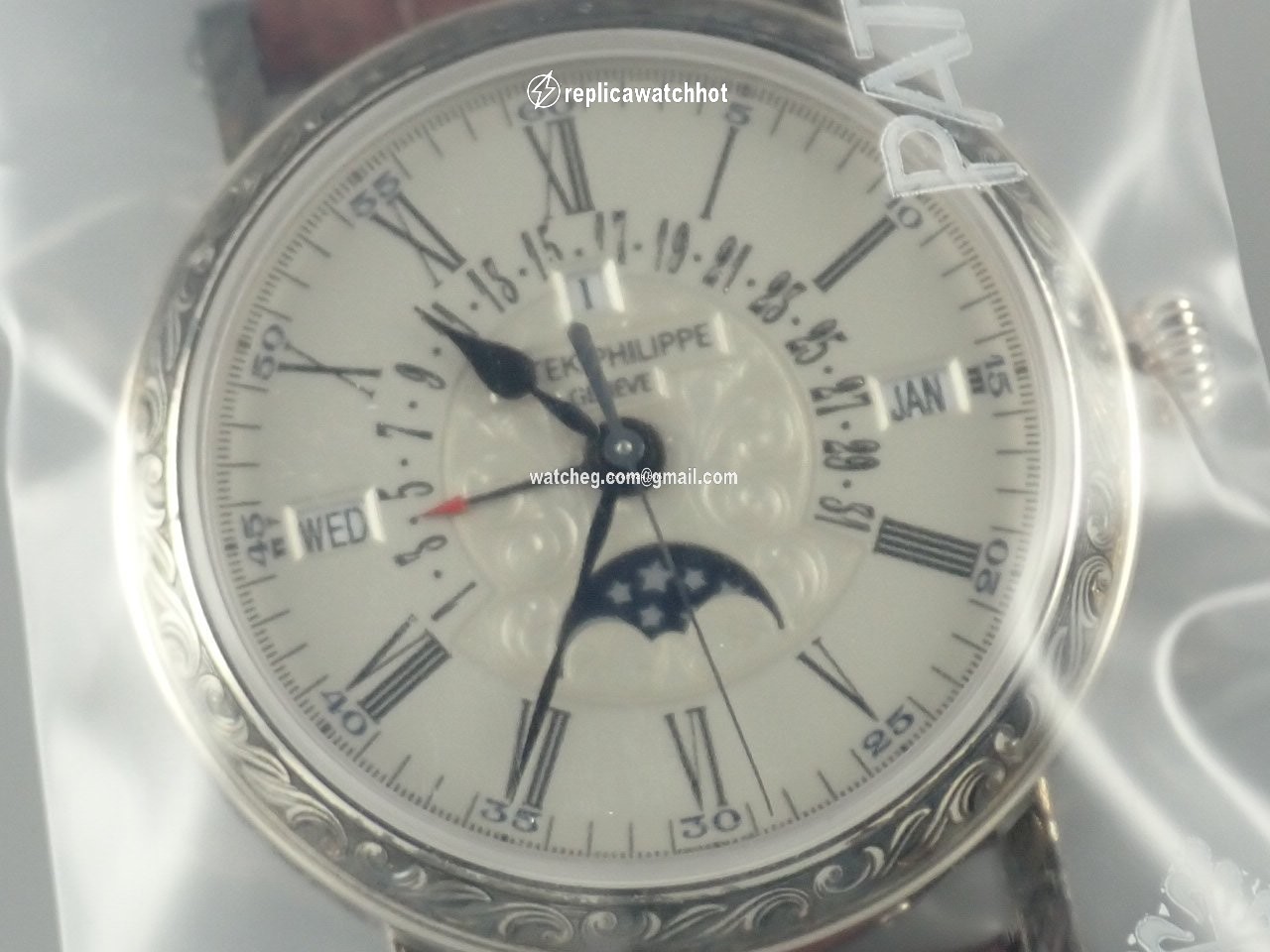 Patek Philippe Perpetual Calendar Automatic White gold 5160G 2