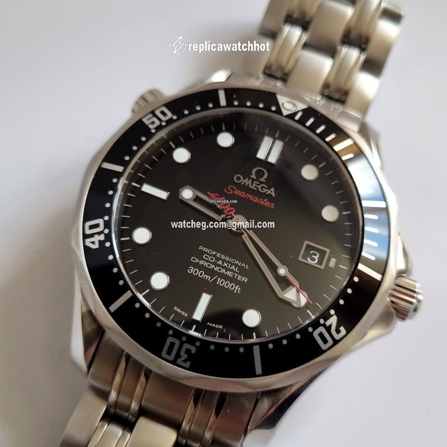 Omega Seamaster Diver 300 M Mens watch Unisex Automatic Steel 212.30.41.20.01.001 2
