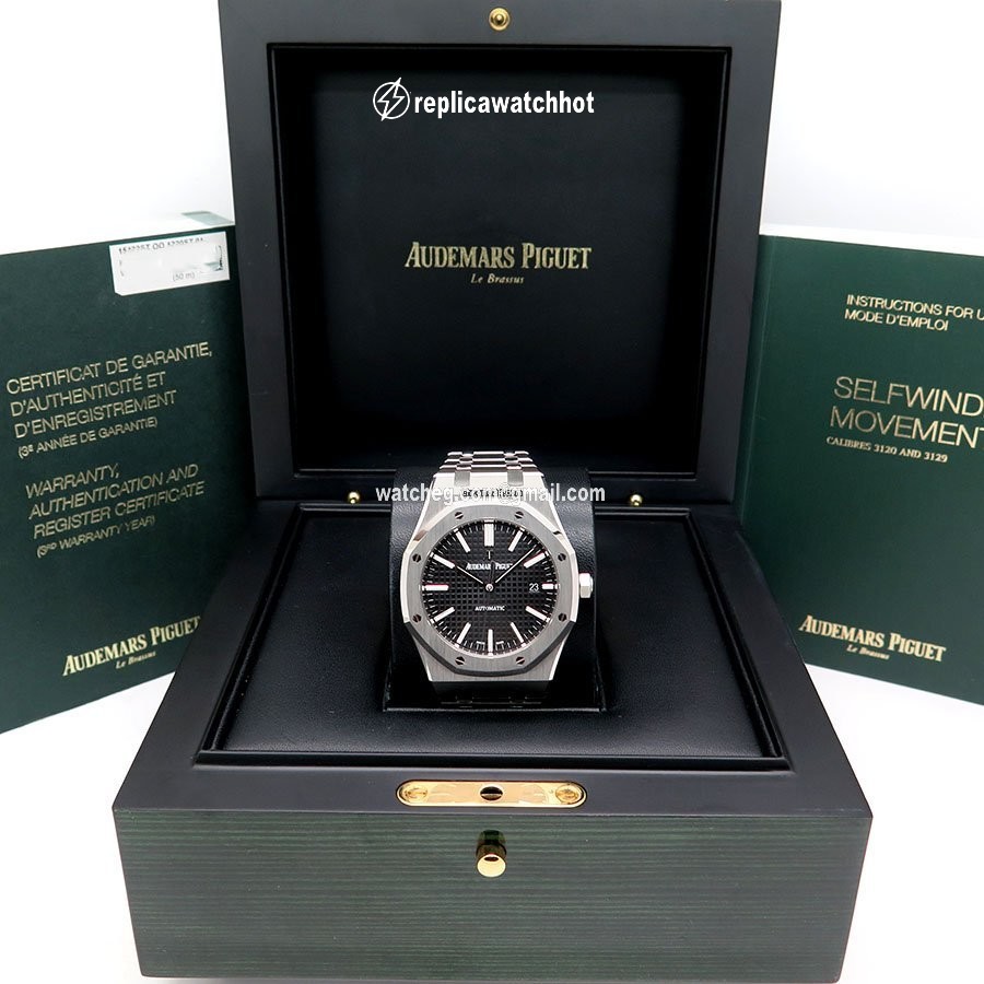 Audemars Piguet Royal Oak Selfwinding Mens watch Unisex Automatic Steel 15400ST 2