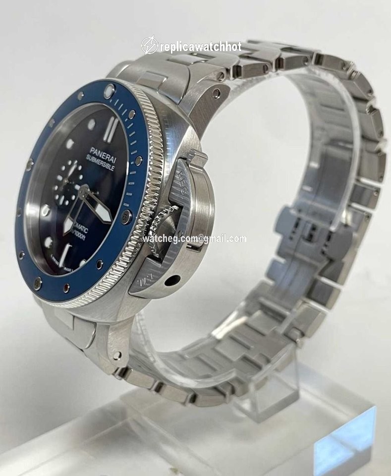 Panerai Luminor Submersible Mens watch Unisex Automatic Steel PAM01068PO-1 2
