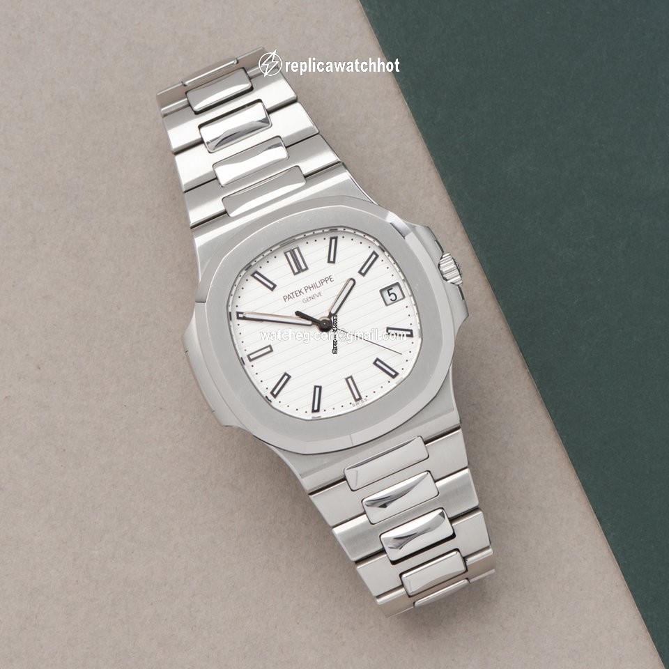 Patek Philippe Nautilus Mens watch Unisex Automatic Steel 5711 1A-011 2