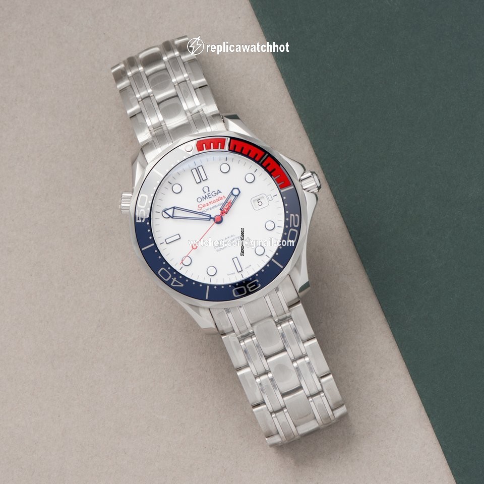 Omega Seamaster Diver 300 M Mens watch Unisex Automatic Steel 21232412004001 2