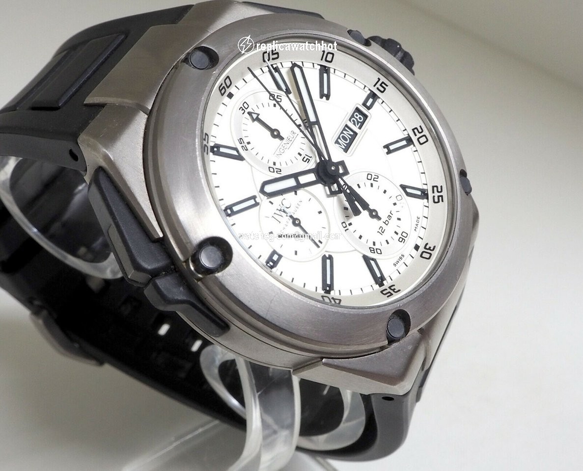 IWC Ingenieur Double Chronograph Titanium Titanium 3765 2