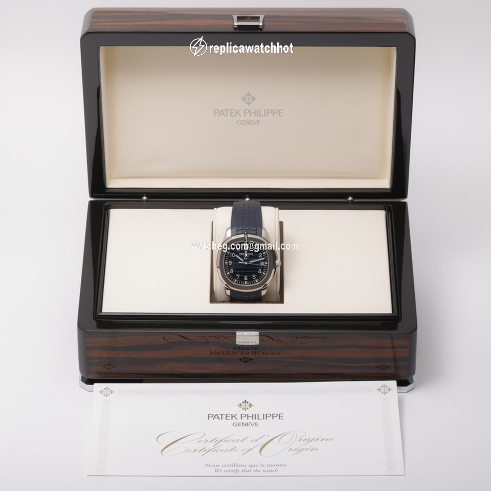 Patek Philippe Aquanaut Mens watch Unisex Automatic White gold 5168G-001 2