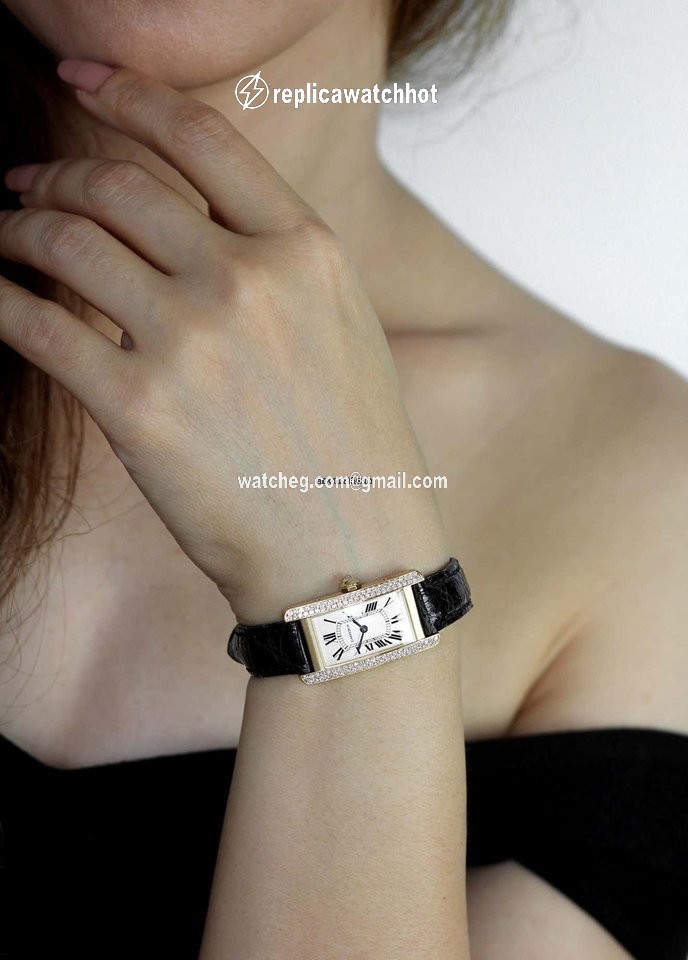 Cartier Tank Americaine Womens watch Automatic Rose gold WB704751 2
