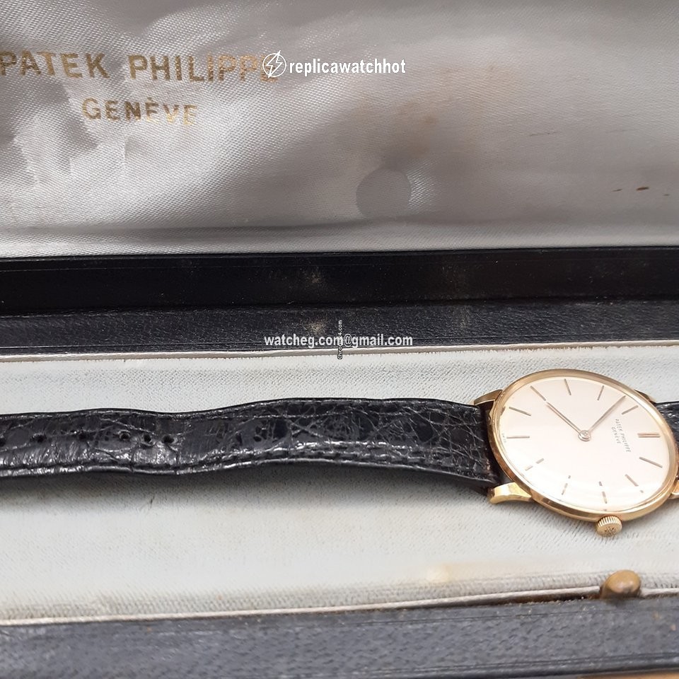 Patek Philippe Calatrava Mens watch Unisex Manual winding Yellow gold 25731 2