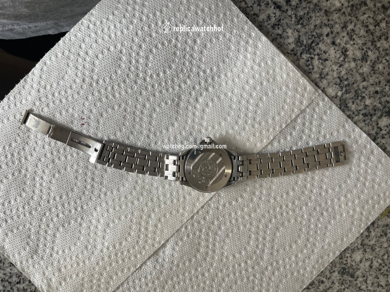 Omega Seamaster Diver 300 M Mens watch Unisex Automatic Steel 25345000 2