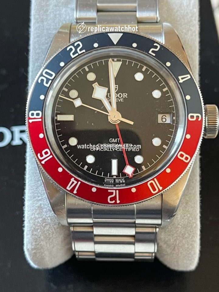 Tudor Black Bay GMT Mens watch Unisex Automatic Steel 79830RB 2