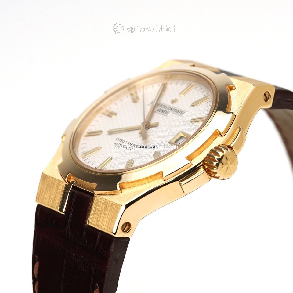 Vacheron Constantin Overseas Mens watch Unisex Automatic Yellow gold 42042 000J-8966 2