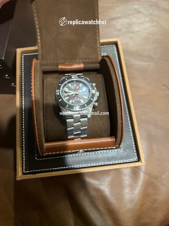 Breitling Superocean Chronograph II Mens watch Unisex Automatic Steel A1334102 BA84 2